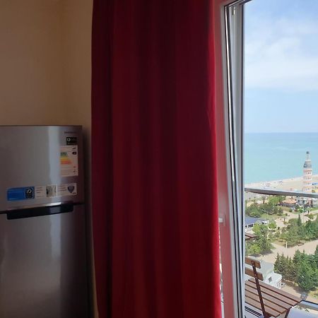 Holiday Premium Apartments באטומי מראה חיצוני תמונה