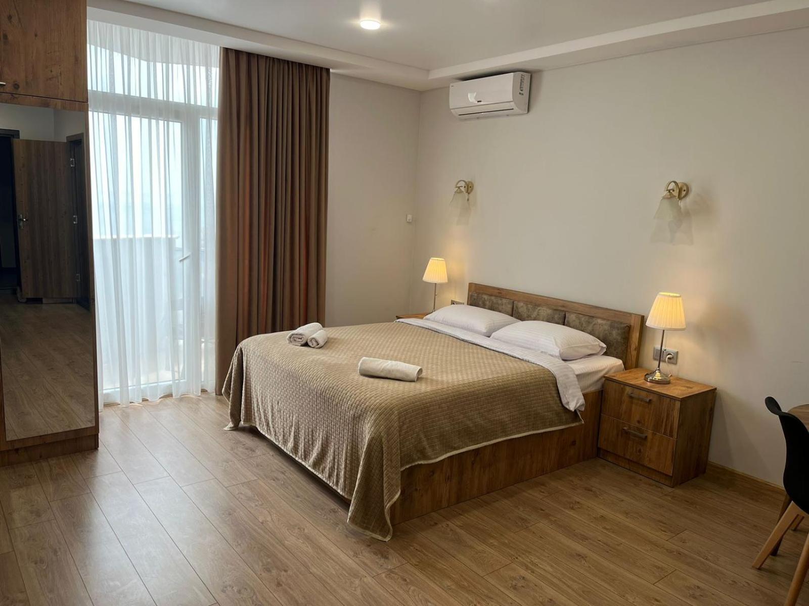Holiday Premium Apartments באטומי מראה חיצוני תמונה
